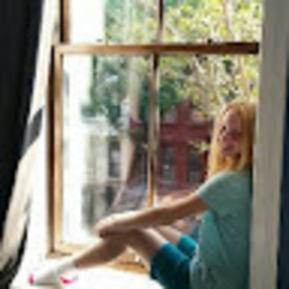 Meet your Posher, Alyssandra - Picture 1 of 1